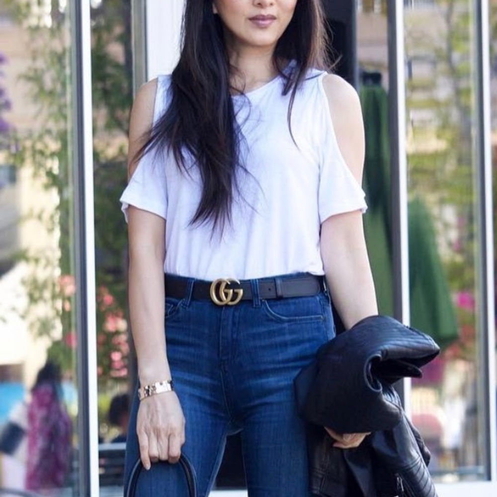 TOPSHOP Offer Shoulder T